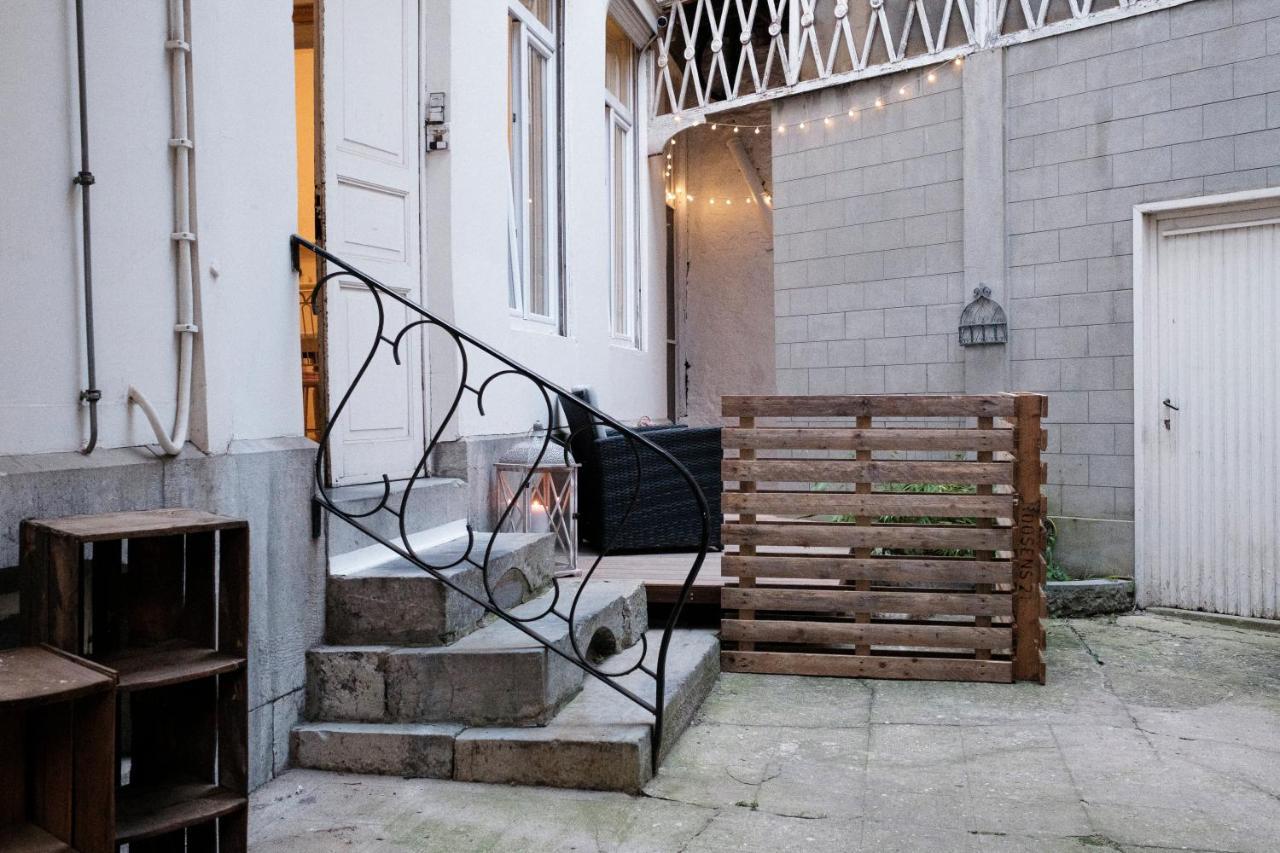 L'Hotel De Police - Topdestination-Spa Bagian luar foto